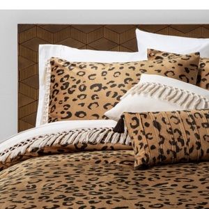 NWOT Opalhouse Cassina Leopard Velvet Pillowcases